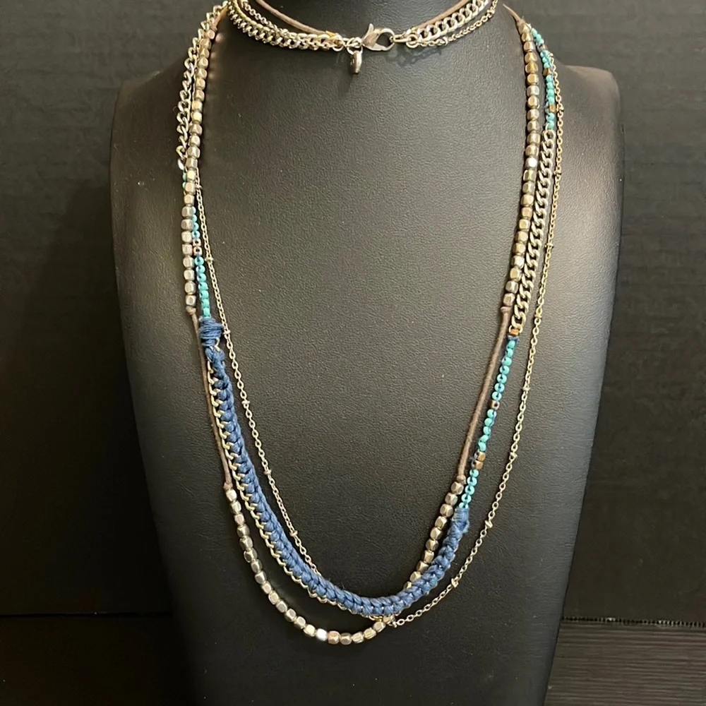 LOFT Necklace - Picture 2 of 6